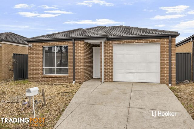 11 Grovedale Way MANOR LAKES VIC 3024