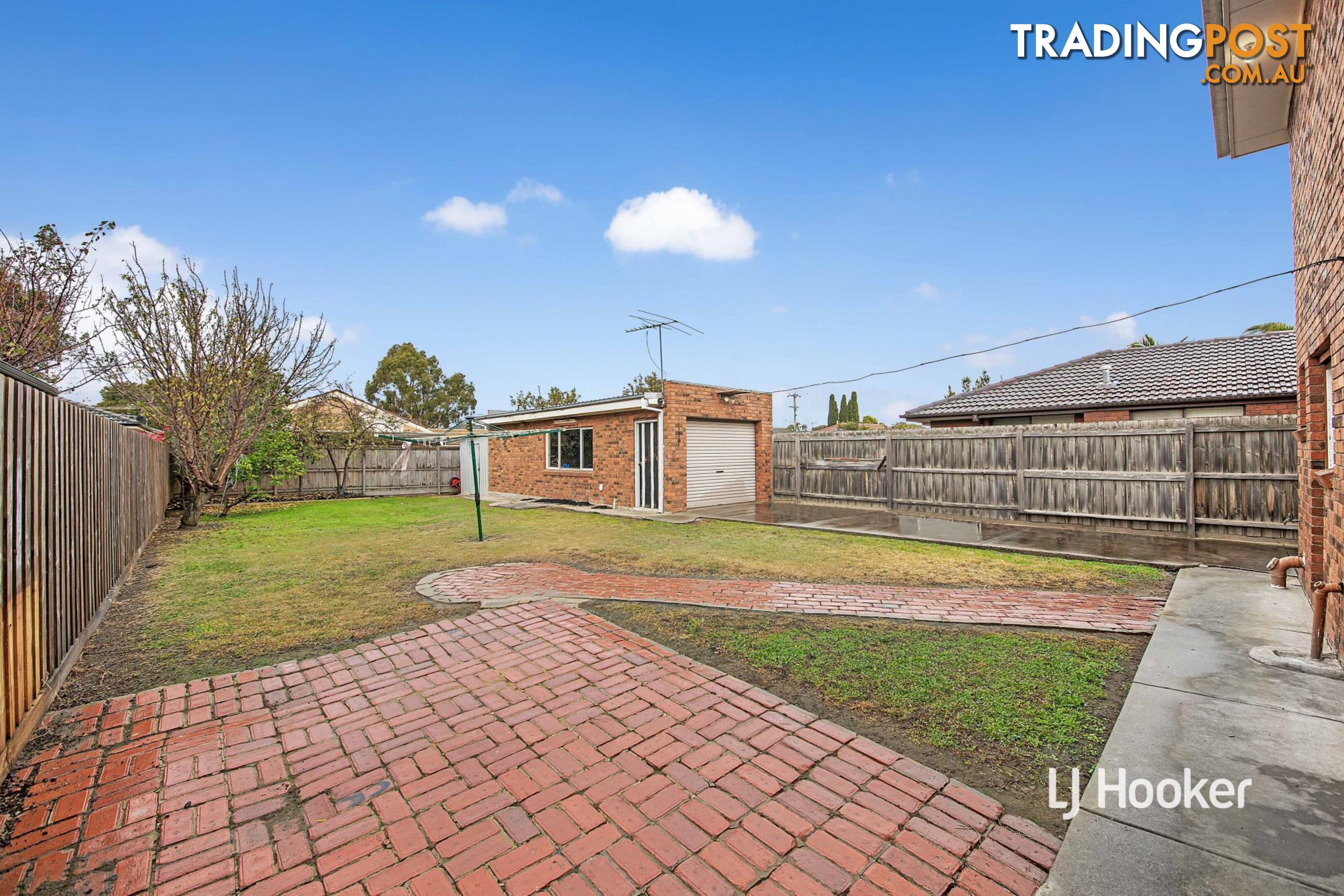 16 Devenport Court ALTONA MEADOWS VIC 3028