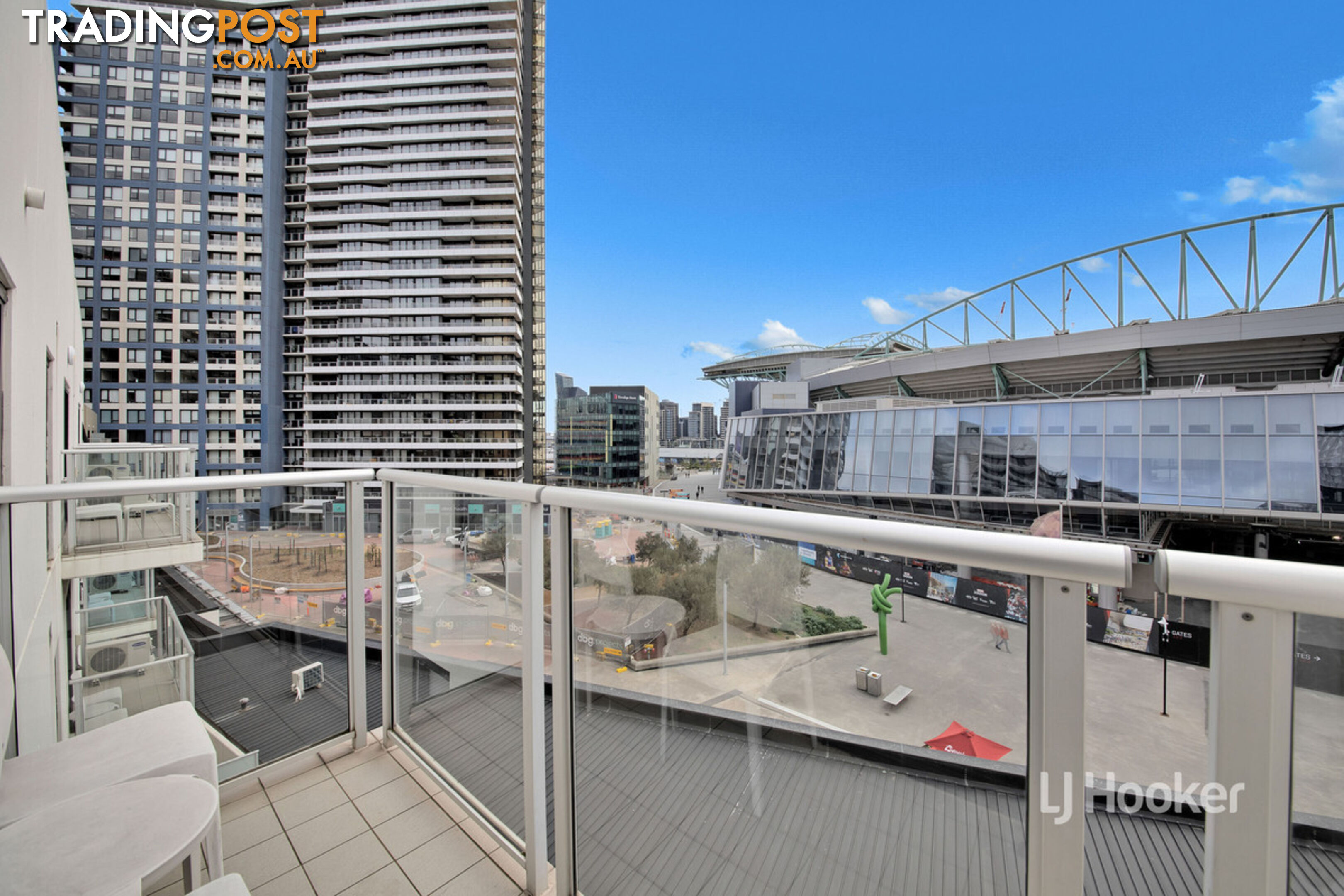 813/750 Bourke Street DOCKLANDS VIC 3008