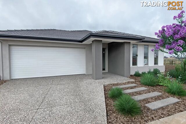 4 Wafer Road MANOR LAKES VIC 3024