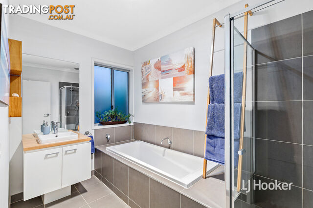 4 Forum Way POINT COOK VIC 3030