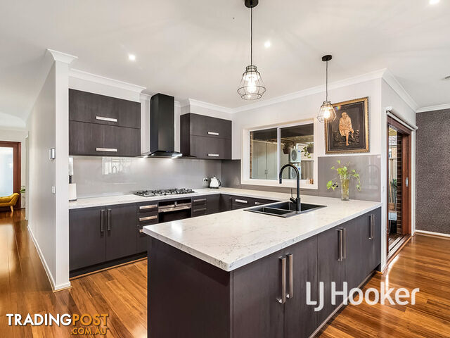 8 Grenache Street POINT COOK VIC 3030