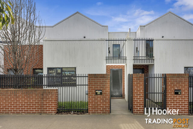 84 Station Street PAKENHAM VIC 3810