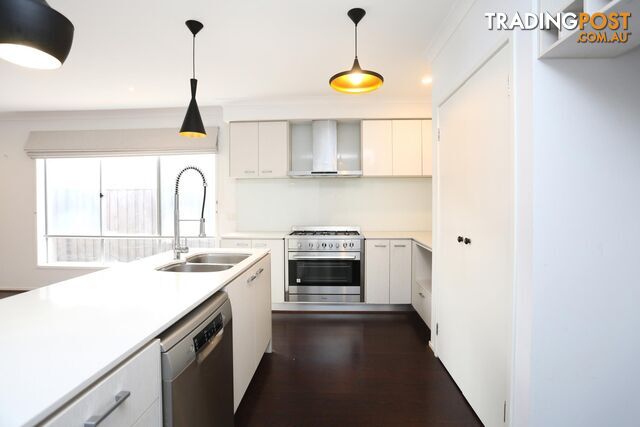 4 Rodeo Grove POINT COOK VIC 3030