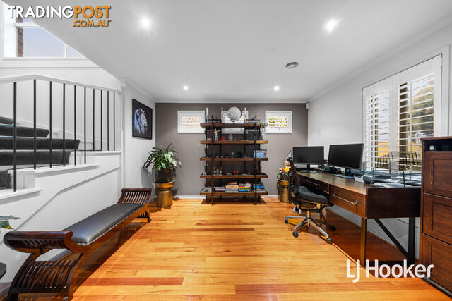 29 Copeland Crescent POINT COOK VIC 3030 - photo 3 of 25