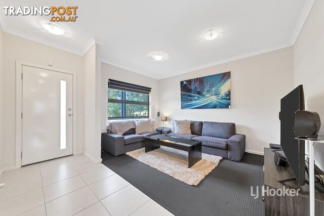 27 Everglade Crescent ROXBURGH PARK VIC 3064