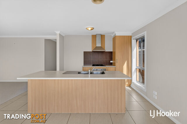 18 Fellows Street WEIR VIEWS VIC 3338 - photo 3 of 12