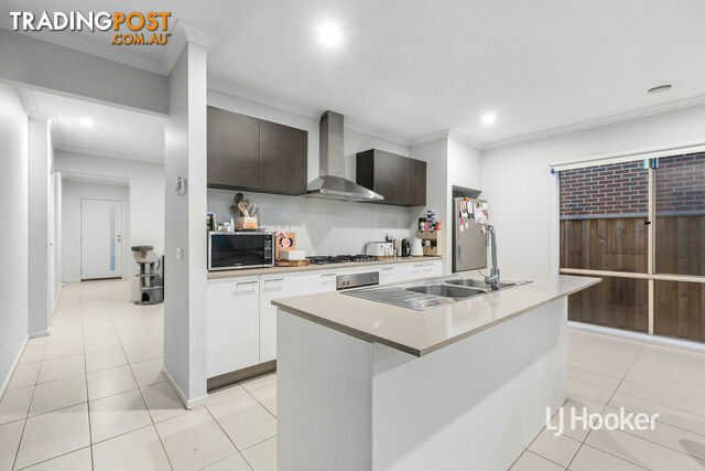 69 Grassbird Drive POINT COOK VIC 3030