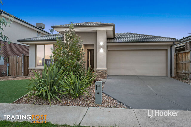 69 Grassbird Drive POINT COOK VIC 3030