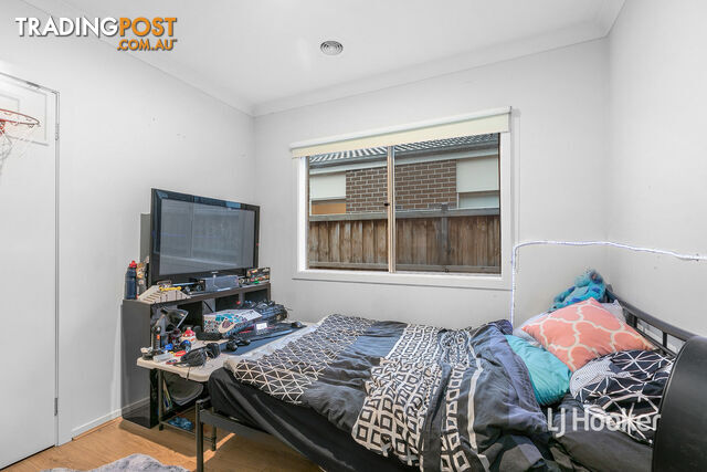 69 Grassbird Drive POINT COOK VIC 3030