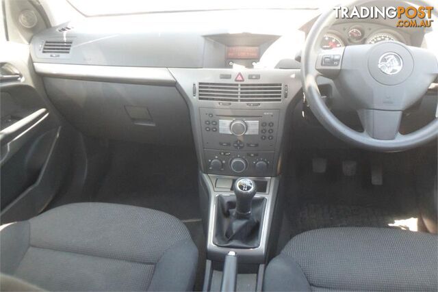 2006  HOLDEN ASTRA CD AH MY06.5 5D HATCHBACK