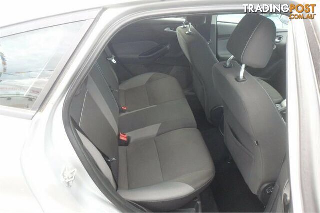 2011  FORD FOCUS CL LV MY11 5D HATCHBACK - photo 5 of 9