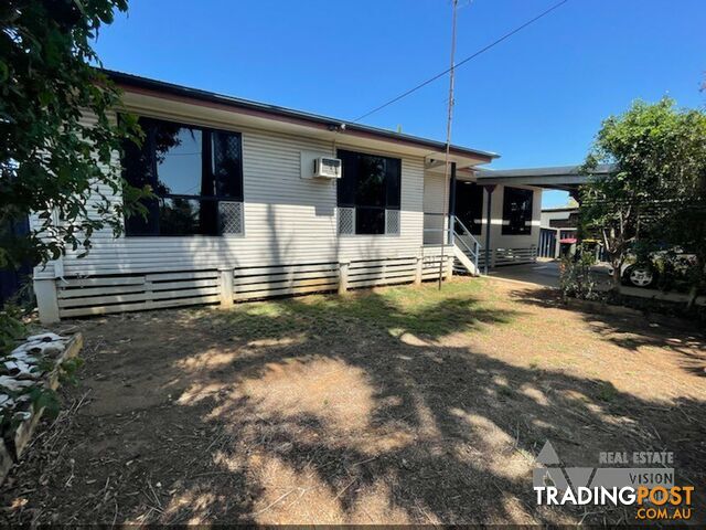 10 Oak Street Blackwater QLD 4717