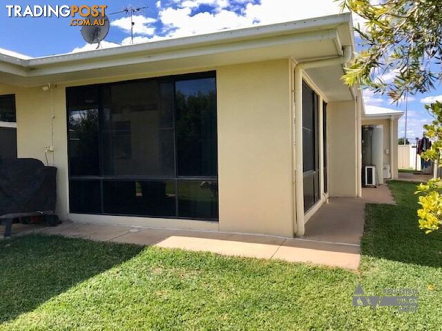 14 Baird St Emerald QLD 4720