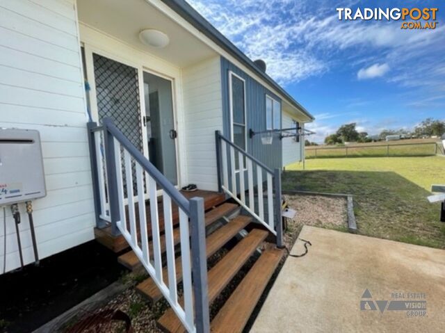 73 Hibernia Rd Capella QLD 4723