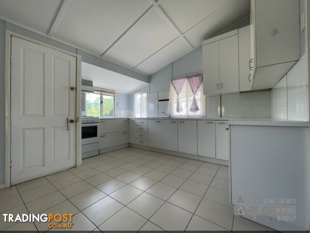 2 Main St Bluff QLD 4702