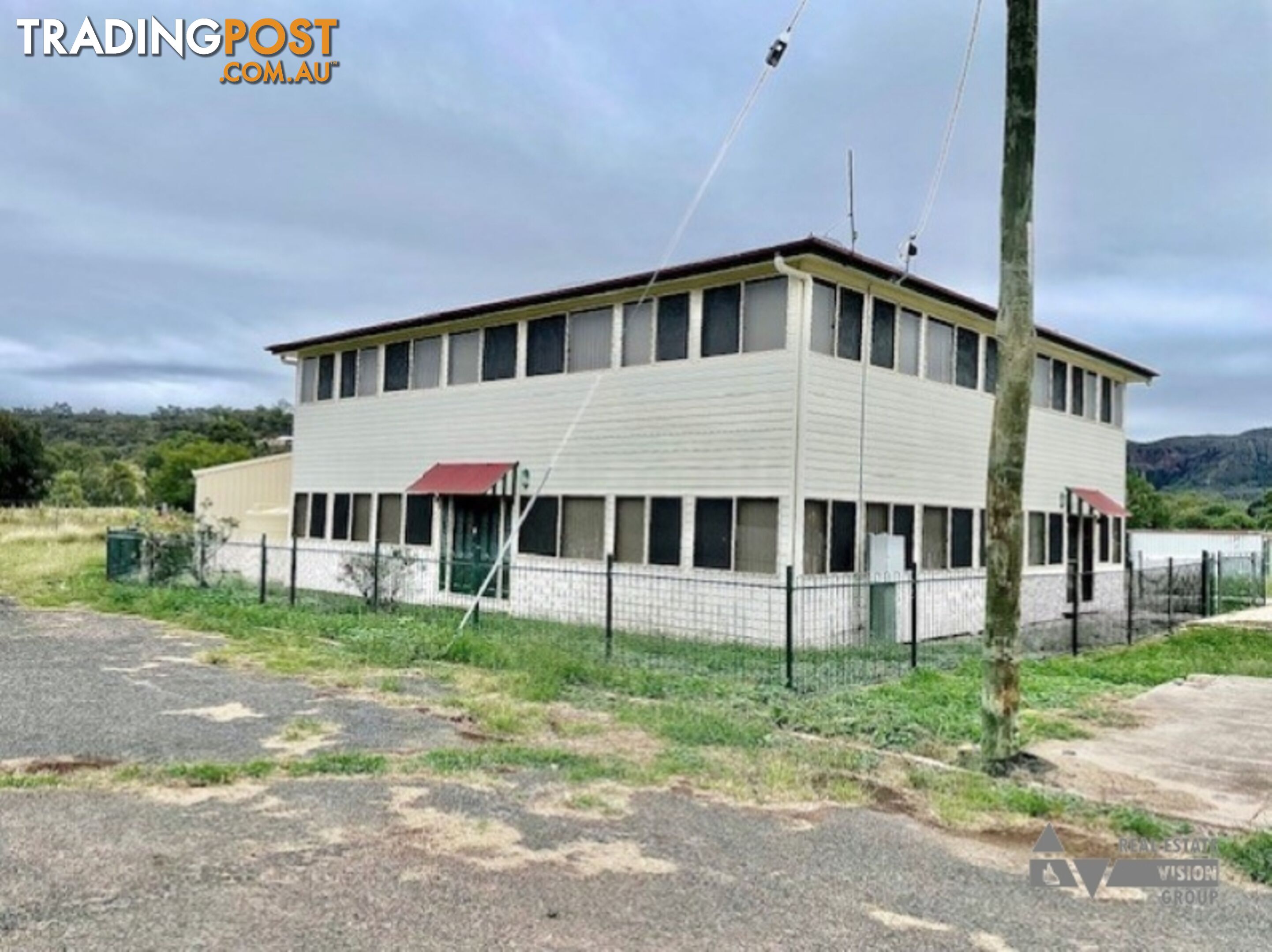 14 Charles St Springsure QLD 4722