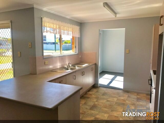 29 Park Ave Emerald QLD 4720