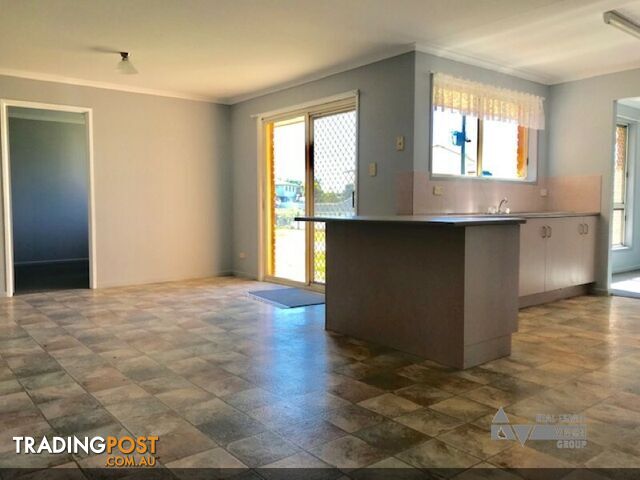 29 Park Ave Emerald QLD 4720