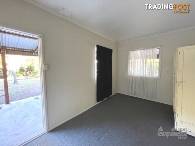 35 Rockhound Rd Sapphire QLD 4702