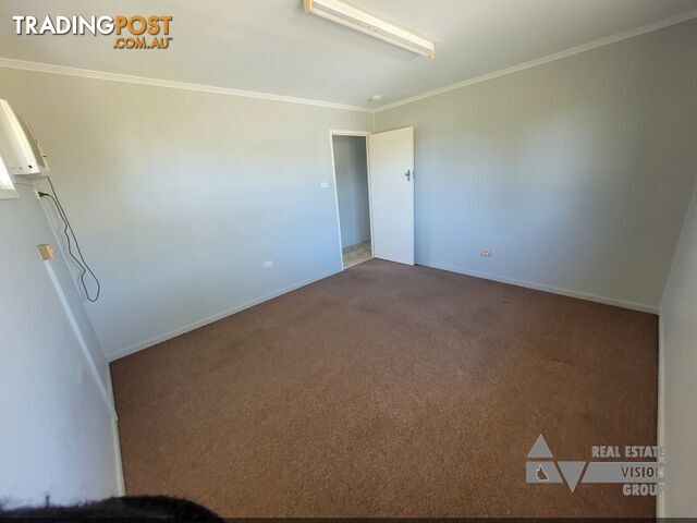 39 Fay St Blackwater QLD 4717