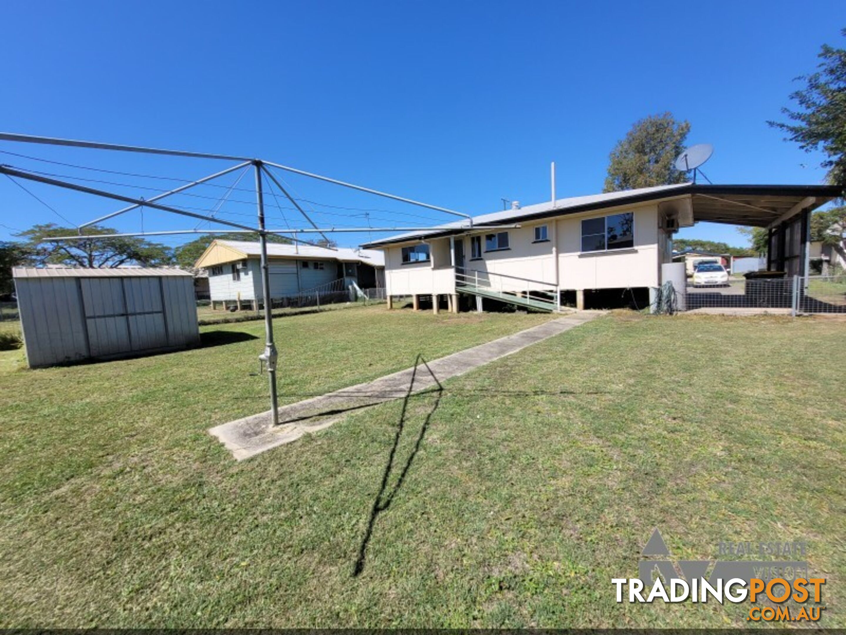 39 Fay St Blackwater QLD 4717