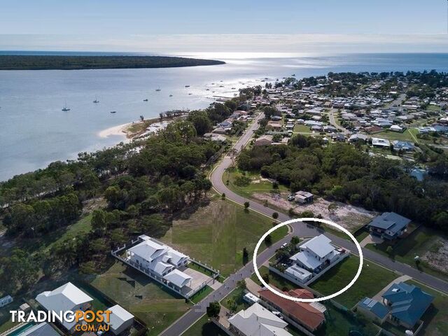 112 Riverview Drive BURRUM HEADS QLD 4659