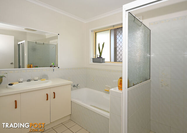 8 Bunker Avenue URRAWEEN QLD 4655