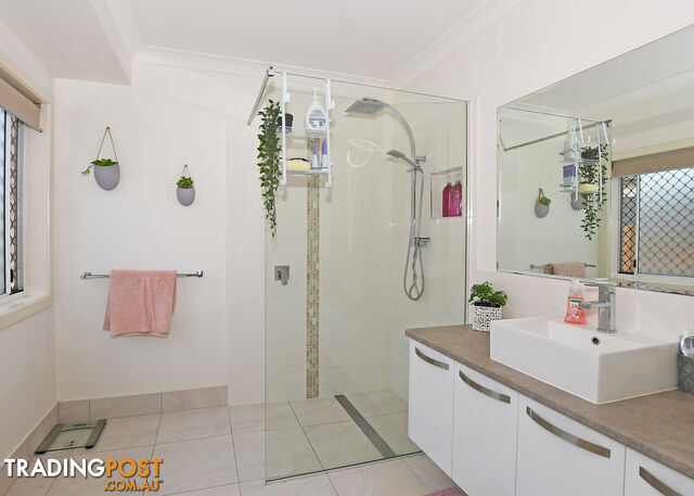 20 Ronaldo Way URANGAN QLD 4655