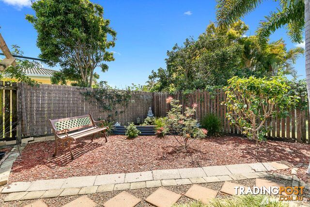 1 Turrum Street SCARNESS QLD 4655