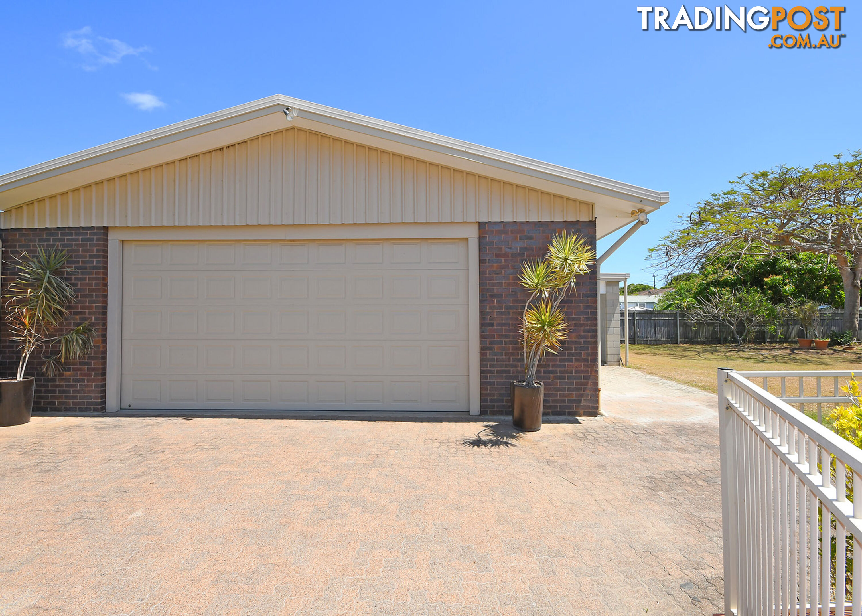 129 Esplanade POINT VERNON QLD 4655