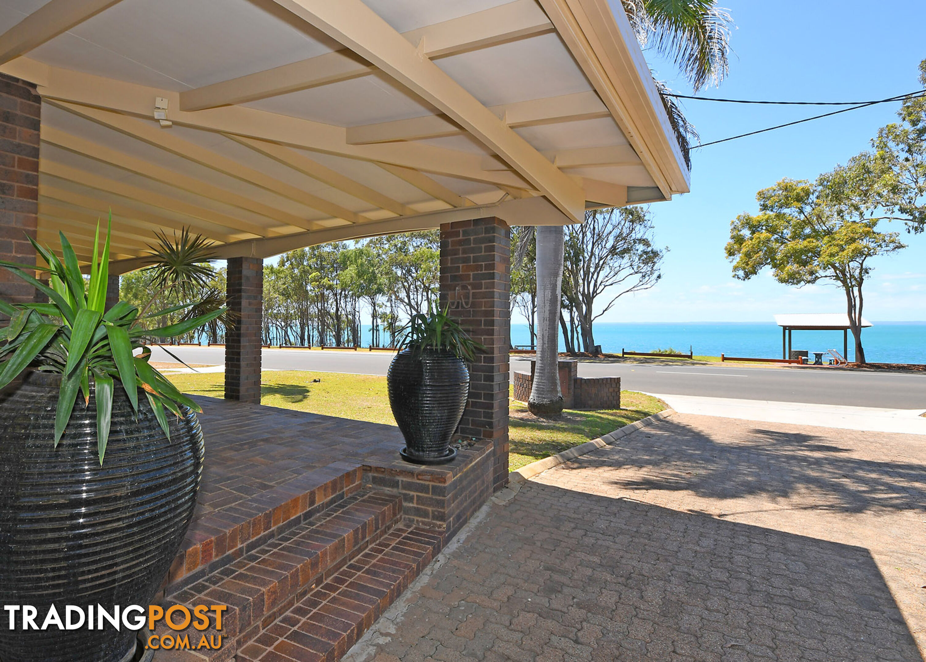 129 Esplanade POINT VERNON QLD 4655