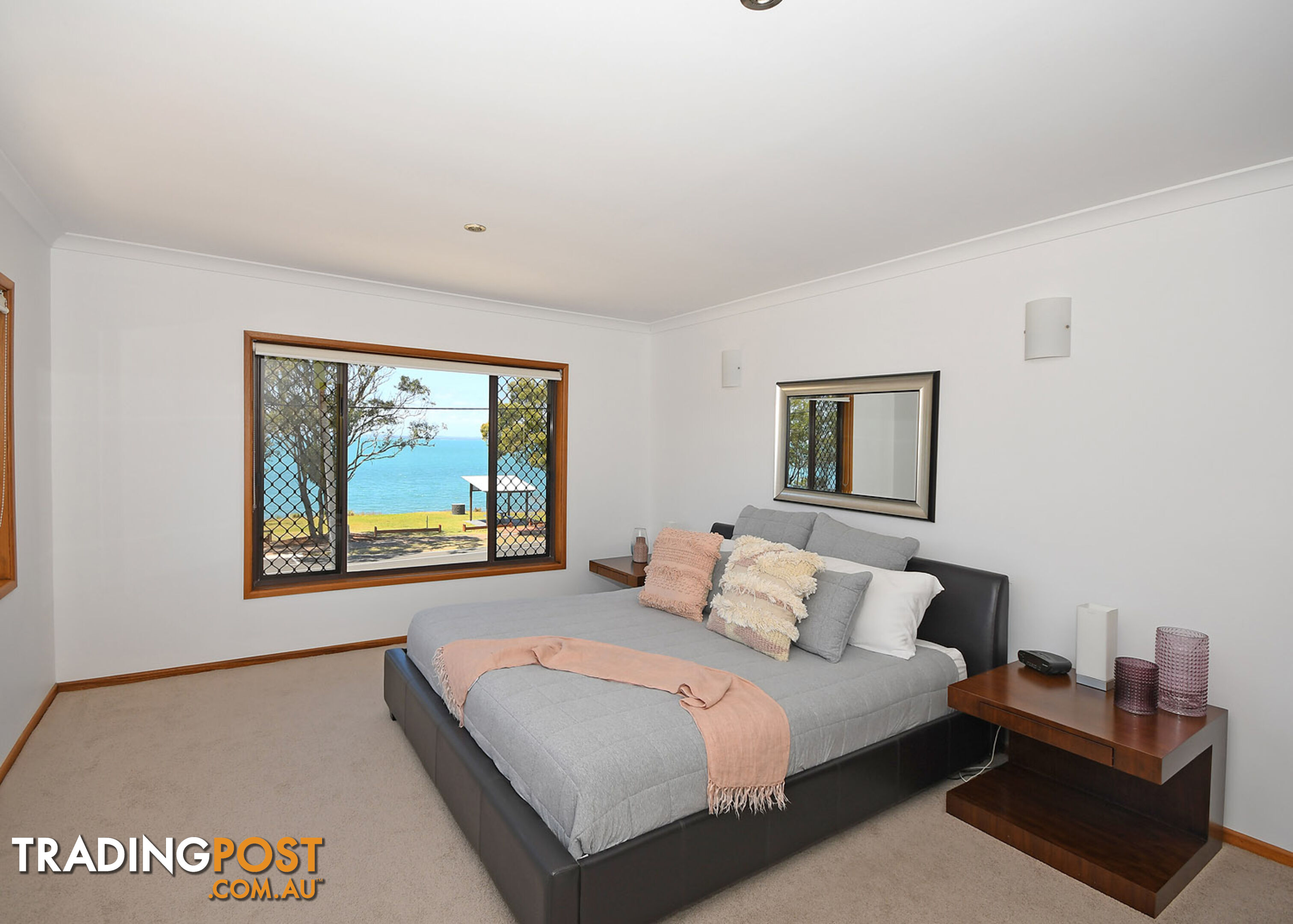 129 Esplanade POINT VERNON QLD 4655