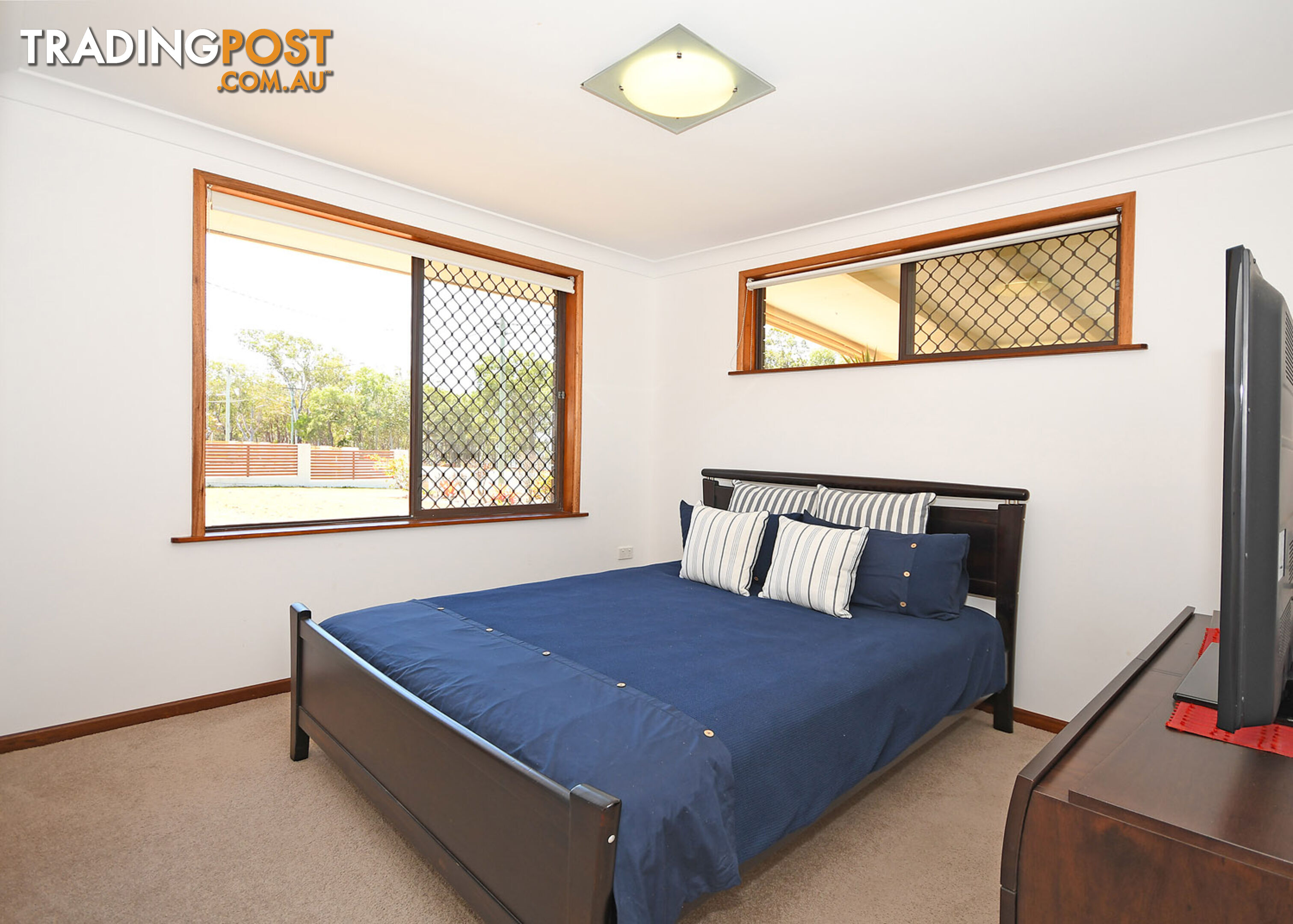 129 Esplanade POINT VERNON QLD 4655