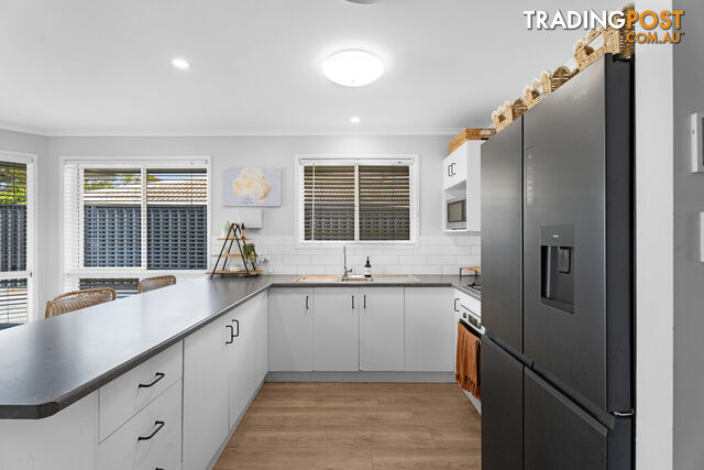 35 Ironbark Street KAWUNGAN QLD 4655 - photo 5 of 20