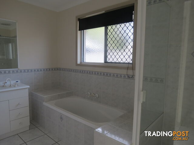 100 Honiton Street TORQUAY QLD 4655