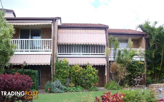 Unit 2/6-8 Beach Road PIALBA QLD 4655