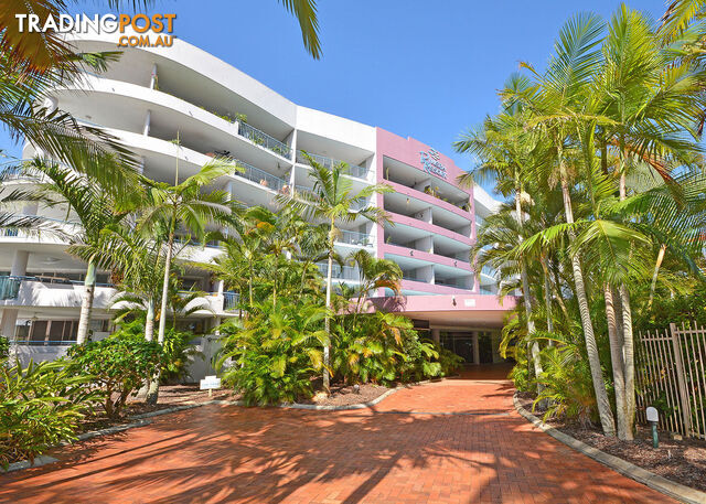 647/386 Esplanade TORQUAY QLD 4655