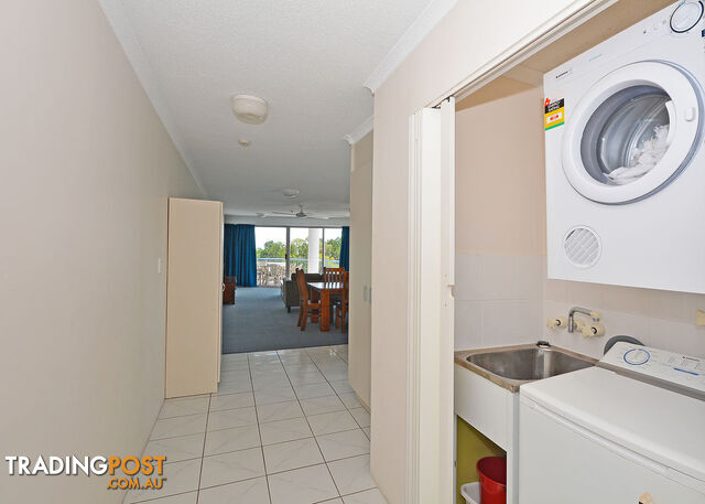 647/386 Esplanade TORQUAY QLD 4655