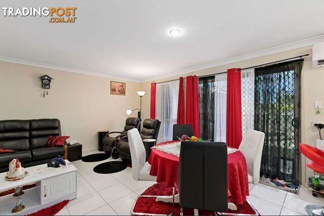 2/14 Fulmar Court BURRUM HEADS QLD 4659