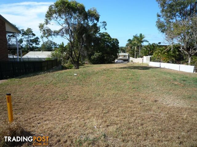 12 Hillcrest Avenue SCARNESS QLD 4655