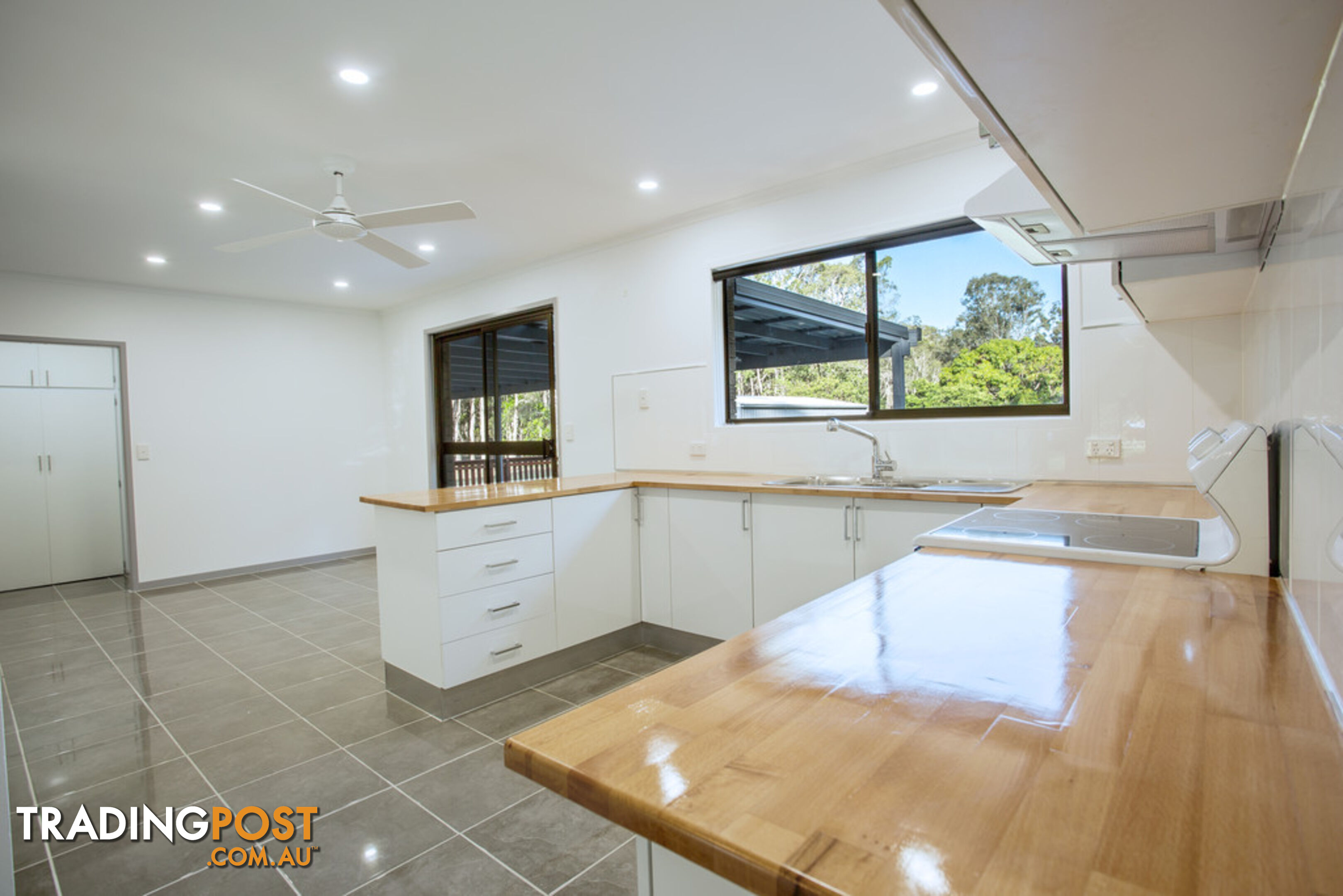 24-26 Carrick Way WONDUNNA QLD 4655