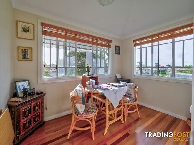 12 Foreshore Drive URANGAN QLD 4655