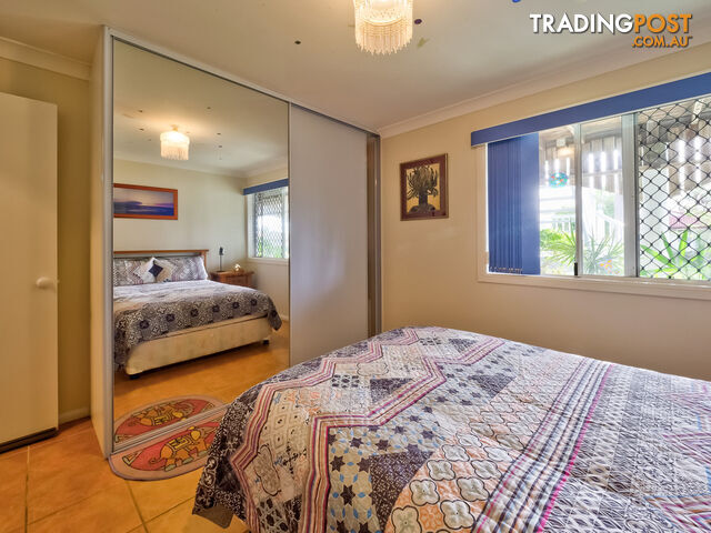 12 Foreshore Drive URANGAN QLD 4655