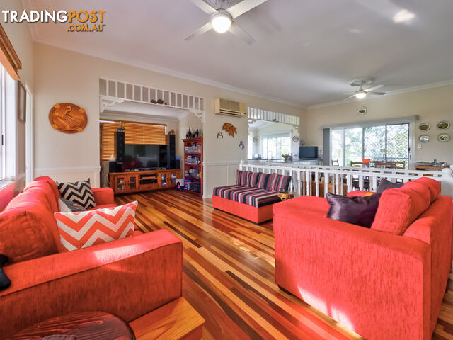 12 Foreshore Drive URANGAN QLD 4655