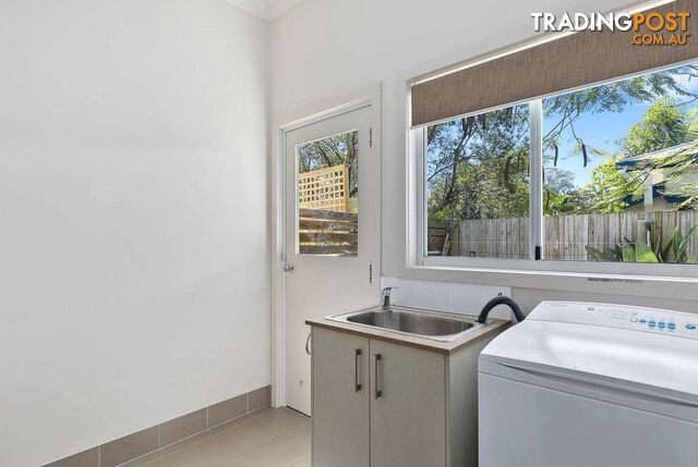 1/5 Pulgul Street URANGAN QLD 4655