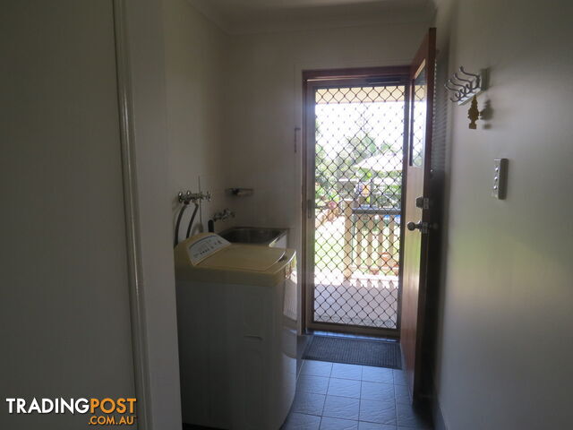 3 Royal Drive KAWUNGAN QLD 4655