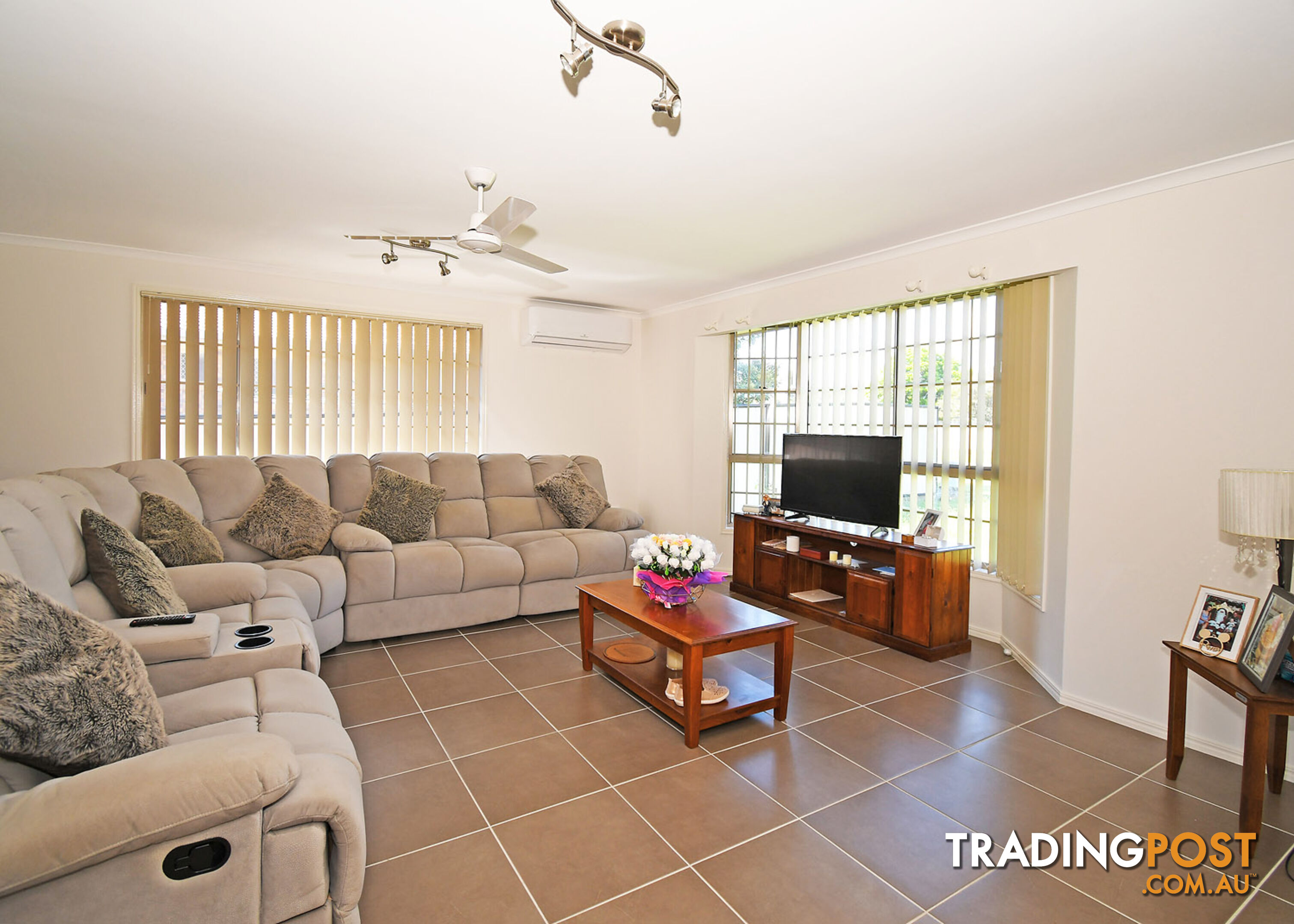 3 Royal Drive KAWUNGAN QLD 4655