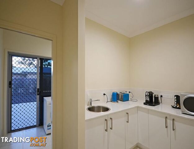 31 Ronaldo Way URANGAN QLD 4655