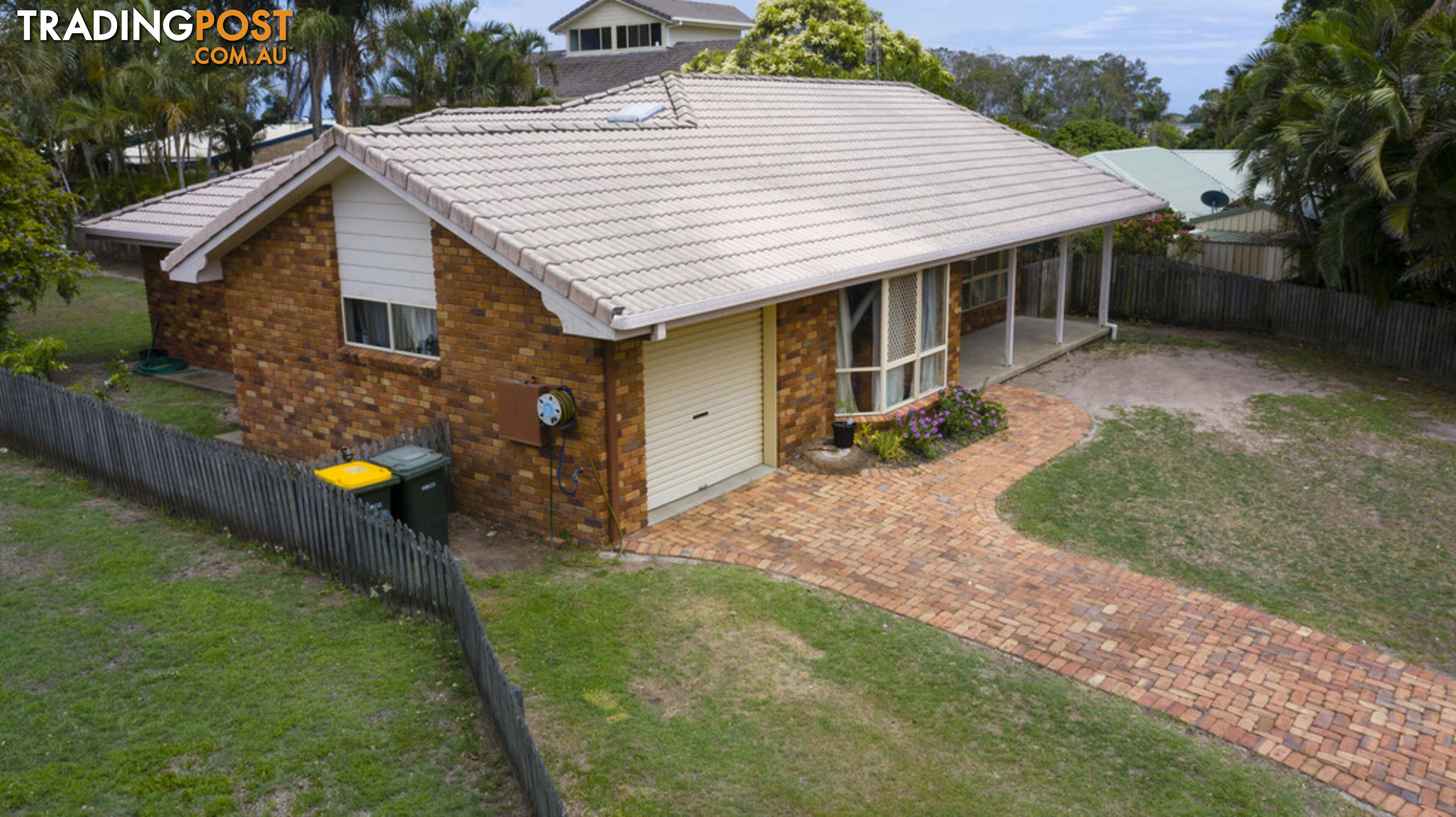 11 Cassia Avenue SCARNESS QLD 4655